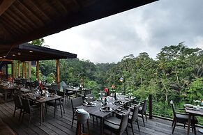 Chapung Sebali Resort