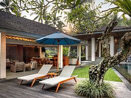 Chapung Sebali Resort
