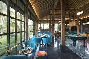 Chapung Sebali Resort
