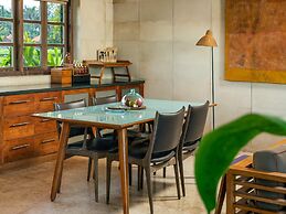 Chapung Sebali Resort