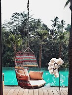 Chapung Sebali Resort