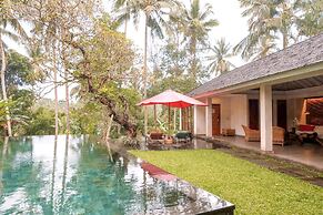Chapung Sebali Resort