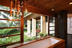 Chapung Sebali Resort