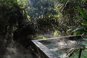 Chapung Sebali Resort