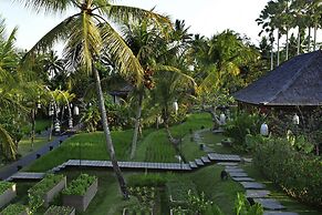 Chapung Sebali Resort