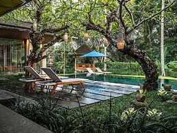 Chapung Sebali Resort