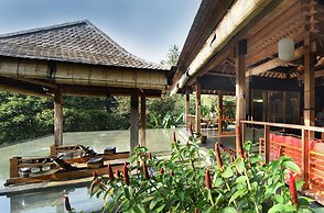 Chapung Sebali Resort