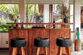 Chapung Sebali Resort