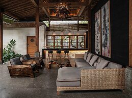 Chapung Sebali Resort