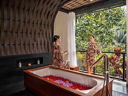 Chapung Sebali Resort