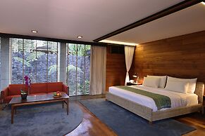 Chapung Sebali Resort