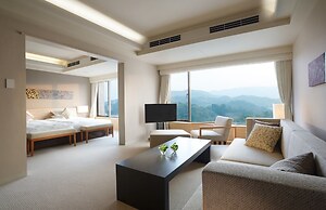 Toba Hotel International