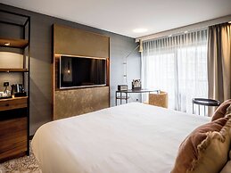 Alexander Hotel