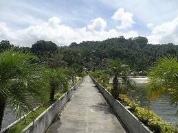 Hof Gorei Beach Resort