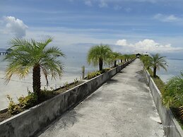 Hof Gorei Beach Resort
