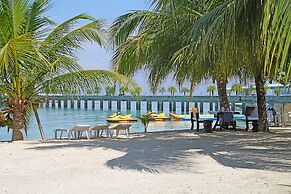 Hof Gorei Beach Resort