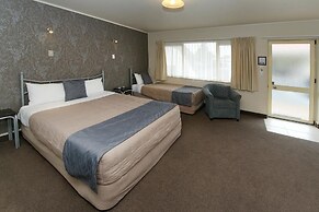 Geneva Motor Lodge
