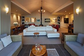 Matuka Luxury Lodge