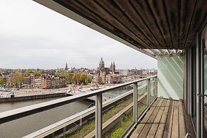 DoubleTree by Hilton Amsterdam Centraal Station
