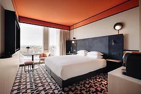 DoubleTree by Hilton Amsterdam Centraal Station