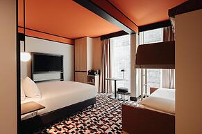 DoubleTree by Hilton Amsterdam Centraal Station