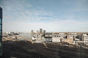 DoubleTree by Hilton Amsterdam Centraal Station