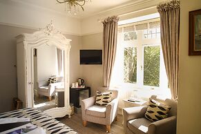 Dene House
