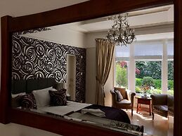 Dene House