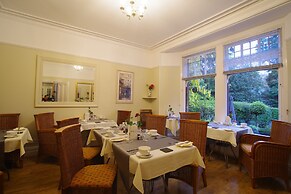 Dene House