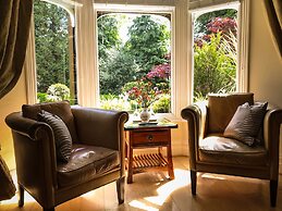 Dene House