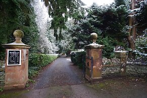 Dene House