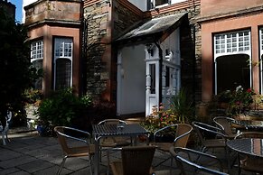 Dene House