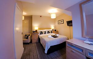 Dene House