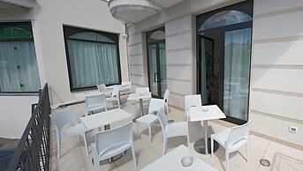 Hotel Fini