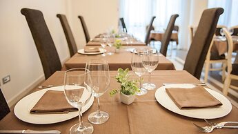 Hotel Fini