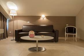 Hotel Fini