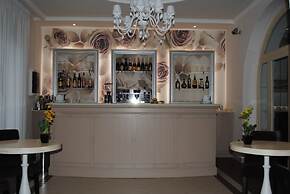 Hotel Fini