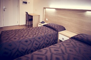 Hotel Fini