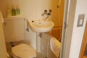 Hiroshima Peace Hotel - Hostel