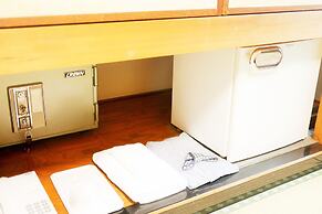 Hiroshima Peace Hotel - Hostel