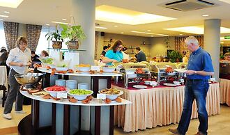 Mondial Hotel Hue