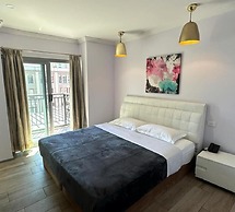 Sydney Riseon Hotel