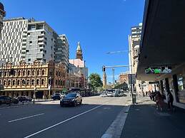 Sydney Riseon Hotel