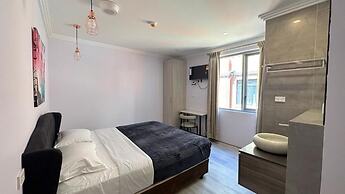 Sydney Riseon Hotel