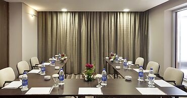 Oaks Liwa Executive Suites
