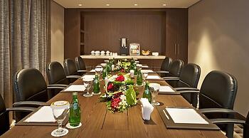 Oaks Liwa Executive Suites