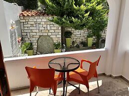 Vassiliki Rooms