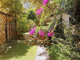 Casa Carmel Bed and Breakfast