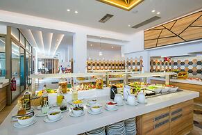 Kiani Beach Resort Family