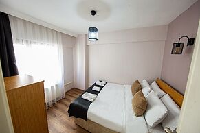 Three Apples Suites and Hotel